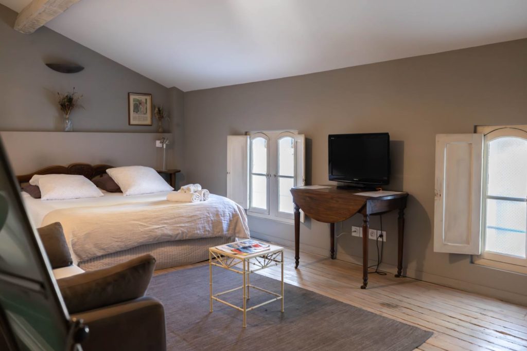 Castell de bles - Chambres d hotes - Cote cour (15)