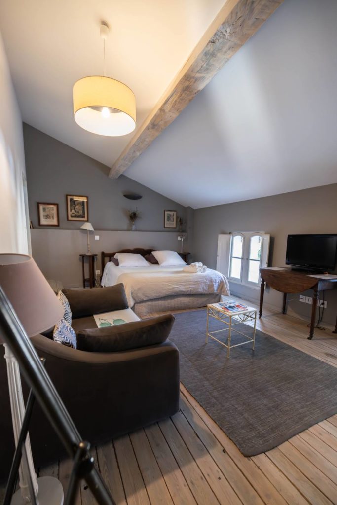 Castell de bles - Chambres d hotes - Cote cour (17)