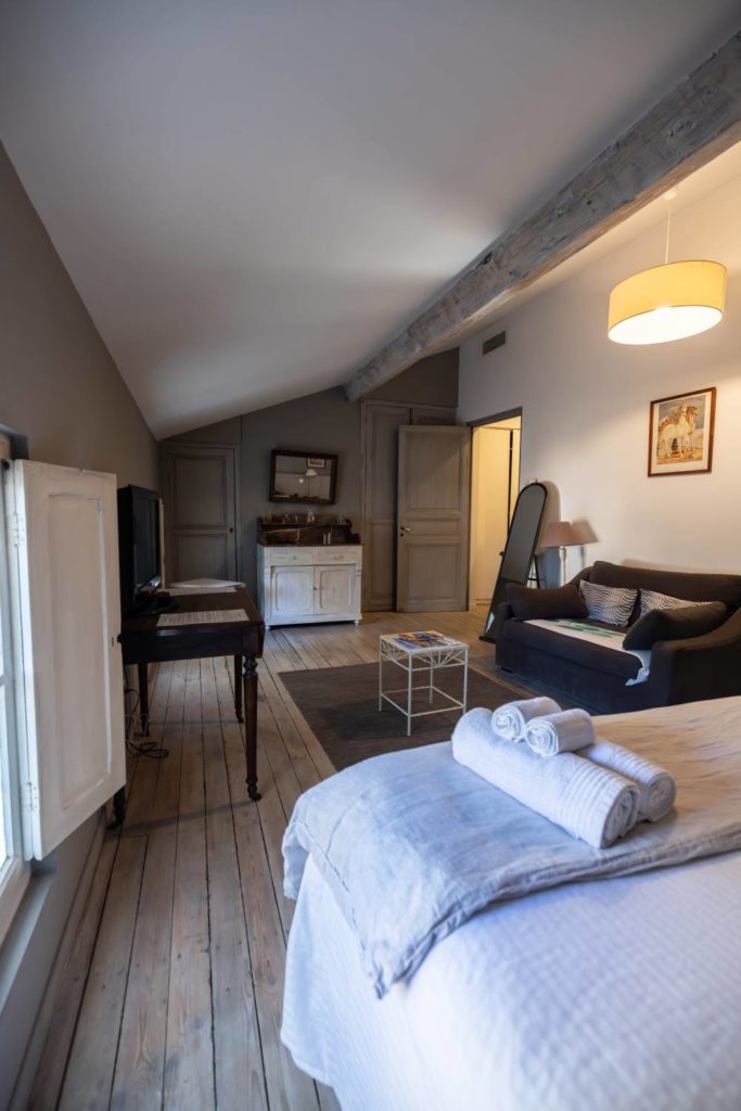 Castell de bles - Chambres d hotes - Cote cour (20)