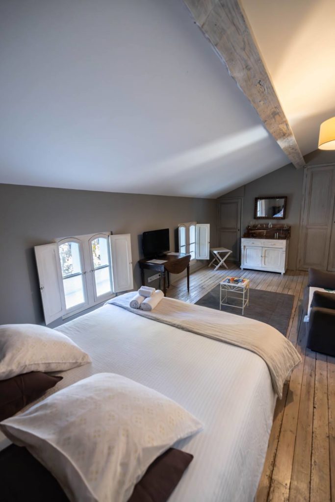 Castell de bles - Chambres d hotes - Cote cour (9)