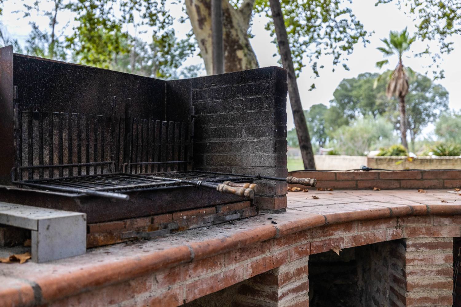 CASTELL DE BLÉS-38 Barbecue