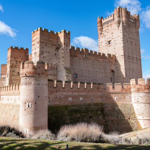 Visiter un joli château dans les Pyrénées orientales